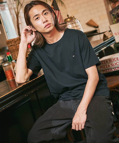 オンライン限定】トミーヒルフィガー ワンポイントロゴクルーネック