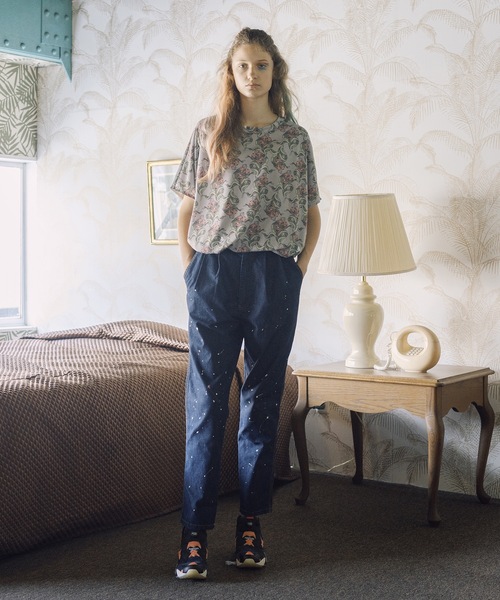 bedsidedrama（ベットサイドドラマ）の「COOLMAX Painter Two Tuck Jeans（デニムパンツ・レディース・ブルー/インディゴブルー・1/2）」の17枚目の写真