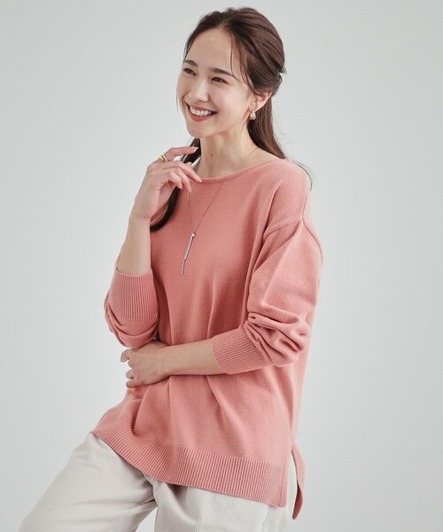 SHOO・LA・RUE（シューラルー）の「◆【S-LL/洗える/静電気軽減】アウトでも決まる もちもち ボートネック風ニット（ニット/セーター・レディース・ブルー/グレー/ブラック/ピンク系/アイボリー系2/ブラック系2・01/02/03/04）」の6枚目の写真