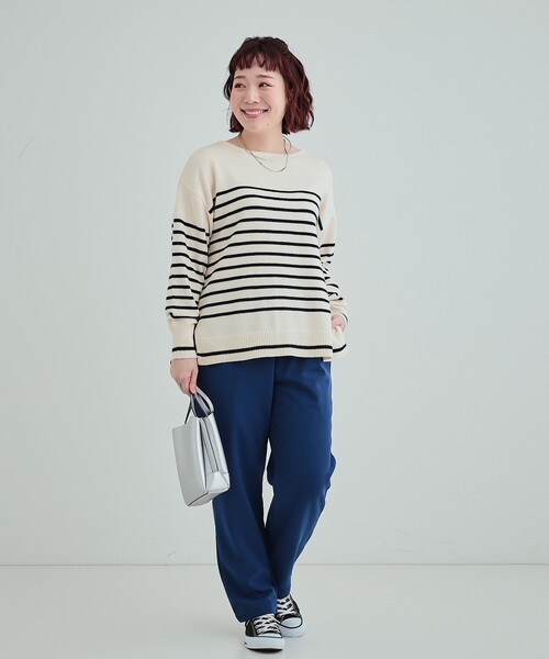 SHOO・LA・RUE（シューラルー）の「◆【S-LL/洗える/静電気軽減】アウトでも決まる もちもち ボートネック風ニット（ニット/セーター・レディース・ブルー/グレー/ブラック/ピンク系/アイボリー系2/ブラック系2・01/02/03/04）」の7枚目の写真