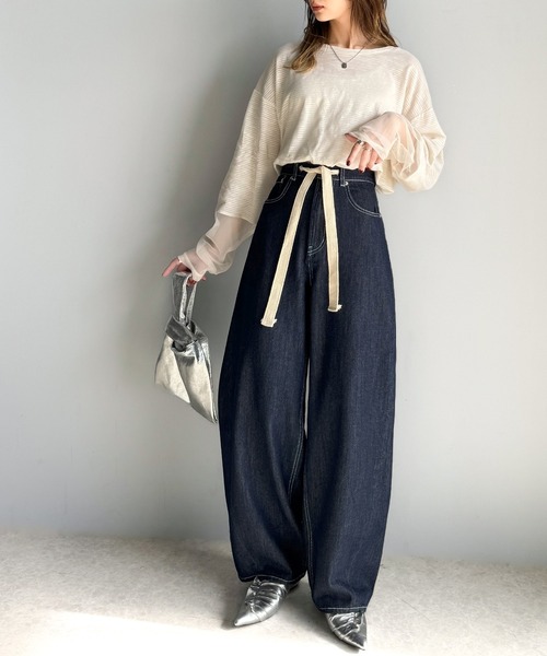 classicalelf(クラシカルエルフ)の「大人カジュアルをお洒落に格上げ。ドロスト紐付きカーブイージーデニムパンツ(デニムパンツ・レディース・ワンウォッシュ/ブルー/ライトブルー・X-LARGE/LARGE/MEDIUM/SMALL)」の13枚目の写真