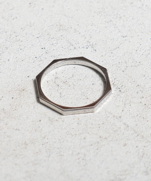 ANCHOR(アンカー)の「ナット 八角 サージカル リング 2mm ステンレス シルバー(リング・メンズ・シルバー・11号/13号/15号/17号/19号/21号)」の1枚目の写真