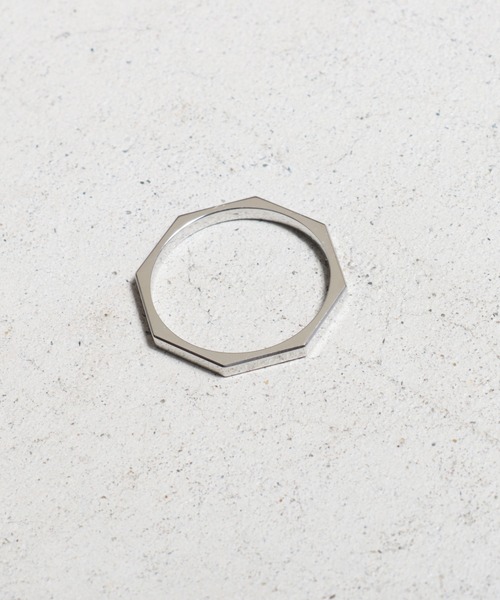 ANCHOR(アンカー)の「ナット 八角 サージカル リング 2mm ステンレス シルバー(リング・メンズ・シルバー・11号/13号/15号/17号/19号/21号)」の5枚目の写真