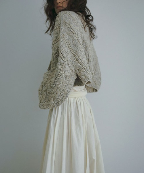 ETRE TOKYO（エトレトウキョウ）の「ミックスヤーンショートニット