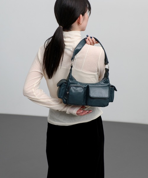 select MOCA（セレクトモカ）の「マルチポケットハンドバッグ（ハンドバッグ・レディース・ブルー/ブラック・FREE）」の10枚目の写真