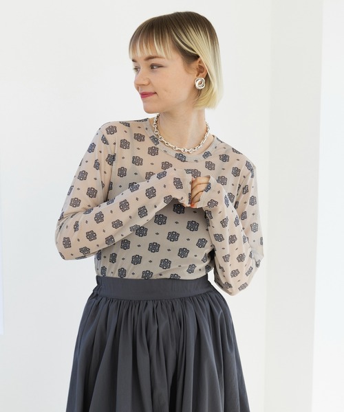 MAISON BREEZE reveur(メゾンブリーズレヴール)の「【MAISON BREEZE reveur】crew neck printed sheer tops クルーネックプリントシアートップス(Tシャツ/カットソー・レディース・ベージュ系その他2/ブラック/ブラック系その他2/ベージュ・FREE)」の11枚目の写真
