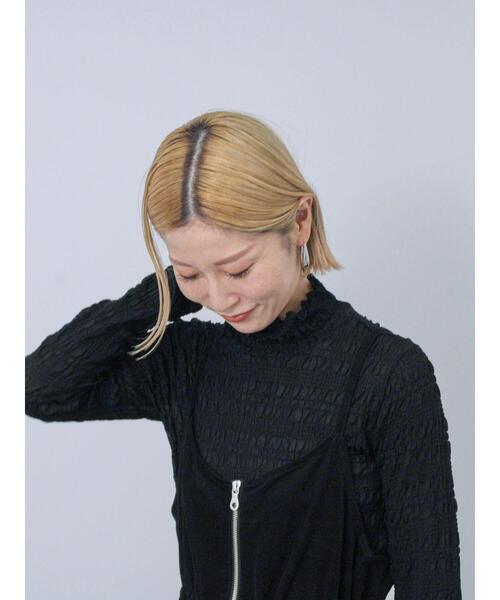 Samansa Mos2 blue(サマンサモスモスブルー)の「フリル衿シャーリングプルオーバー(Tシャツ/カットソー・レディース・キナリ/ブラック/オフホワイト・F)」の12枚目の写真