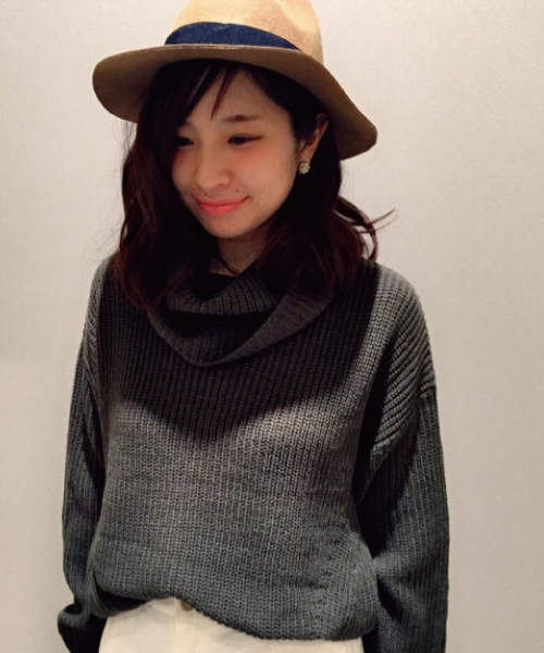 earth music&ecology（アースミュージックアンドエコロジー）の「【10カラー】ドロップショルダータートルプルオーバー（ニット/セーター・レディース・アイボリー/DK.Gray/ブラック/カーキ/ネイビー/ダークブルー/ワインレッド/キャメル/モスグリーン/LT.Gray・FREE）」の10枚目の写真