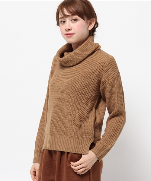 earth music&ecology（アースミュージックアンドエコロジー）の「【10カラー】ドロップショルダータートルプルオーバー（ニット/セーター・レディース・アイボリー/DK.Gray/ブラック/カーキ/ネイビー/ダークブルー/ワインレッド/キャメル/モスグリーン/LT.Gray・FREE）」の7枚目の写真