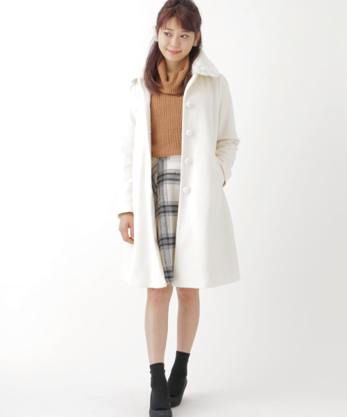 earth music&ecology（アースミュージックアンドエコロジー）の「【10カラー】ドロップショルダータートルプルオーバー（ニット/セーター・レディース・アイボリー/DK.Gray/ブラック/カーキ/ネイビー/ダークブルー/ワインレッド/キャメル/モスグリーン/LT.Gray・FREE）」の17枚目の写真