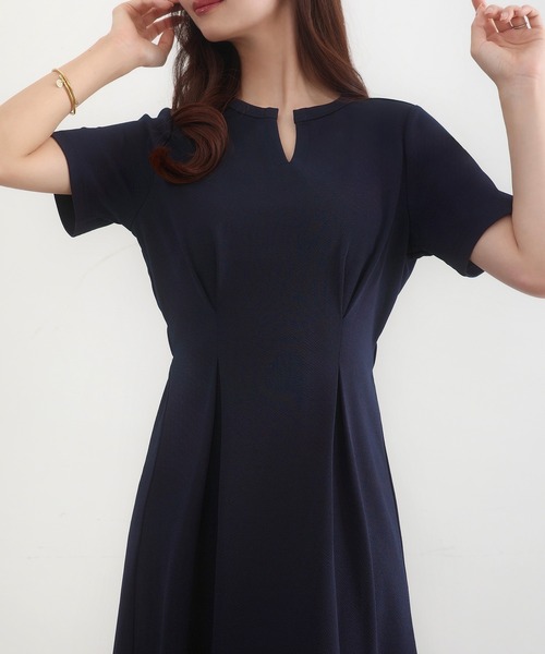 CENEA(セネア)の「キーネックタックデザインワンピース【ペチスカートSET】(ワンピース・レディース・ネイビー/ベージュ/ブラック/カーキ/グレー・SMALL/MEDIUM/LARGE/X-LARGE)」の11枚目の写真