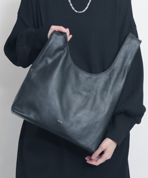 YArKA（ヤーカ）の「【YArKA/ヤーカ】 real leather 2way design marche  bag [wam5] / リアルレザー２ウェイデザインマルシェバッグ（トートバッグ・レディース・ブラック・FREE）」の5枚目の写真