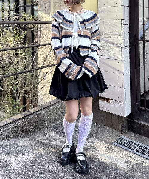 w closet(ダブルクローゼット)の「ボーダーラッフルカーディガン(カーディガン/ボレロ・レディース・サックスブルー/ピンク/アイボリー・FREE)」の10枚目の写真