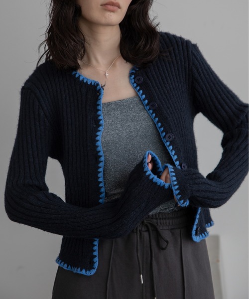 VACANCY（ヴァカンシー）の「配色ステッチニットカーディガン/新色追加（カーディガン/ボレロ・レディース・ブルー/ネイビー/ボルドー/グレー/ブラック/イエロー・FREE）」の15枚目の写真