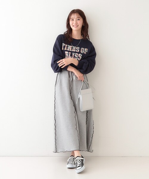 Cutie Blonde(キューティーブロンド)の「【洗える/S-LL】選べる6柄 ドルマンスウェット(スウェット・レディース・グレー系/ネイビー系/ライトグレー系1/チャコールグレー/チャコール/ホワイト系4・01/02/03/04)」の13枚目の写真