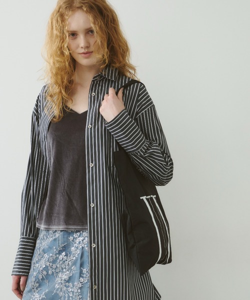 LE VERNIS（ル・ベルニ）の「LE VERNIS(ル・ベルニ)《A4サイズ対応》撥水Tote bag -UN-（トートバッグ・レディース・ブラック/ホワイト・FREE）」の21枚目の写真