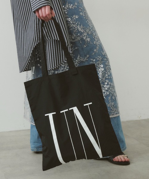 LE VERNIS（ル・ベルニ）の「LE VERNIS(ル・ベルニ)《A4サイズ対応》撥水Tote bag -UN-（トートバッグ・レディース・ブラック/ホワイト・FREE）」の19枚目の写真