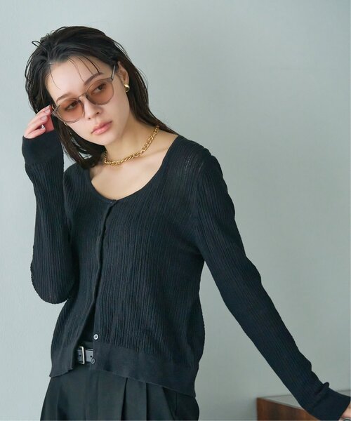 Zoff（ゾフ）の「【WEB限定】ボストン 型調光サングラス｜カラーレンズ｜トレンド｜紫外線対策｜UVカット｜レンズの色が変わるサングラス｜Zoff｜COLOR SUNGLASSES（サングラス・レディース・ブラック/ブラウン系その他5/ライトグレー系・FREE）」の12枚目の写真