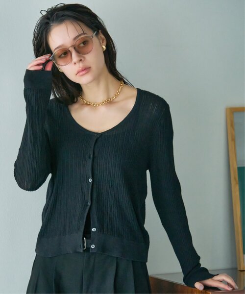 Zoff（ゾフ）の「【WEB限定】ボストン 型調光サングラス｜カラーレンズ｜トレンド｜紫外線対策｜UVカット｜レンズの色が変わるサングラス｜Zoff｜COLOR SUNGLASSES（サングラス・レディース・ブラック/ブラウン系その他5/ライトグレー系・FREE）」の13枚目の写真