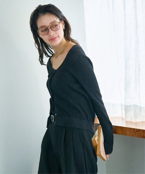 Zoff（ゾフ）の「【WEB限定】ボストン 型調光サングラス｜カラーレンズ｜トレンド｜紫外線対策｜UVカット｜レンズの色が変わるサングラス｜Zoff｜COLOR SUNGLASSES（サングラス・レディース・ブラック/ブラウン系その他5/ライトグレー系・FREE）」の16枚目の写真