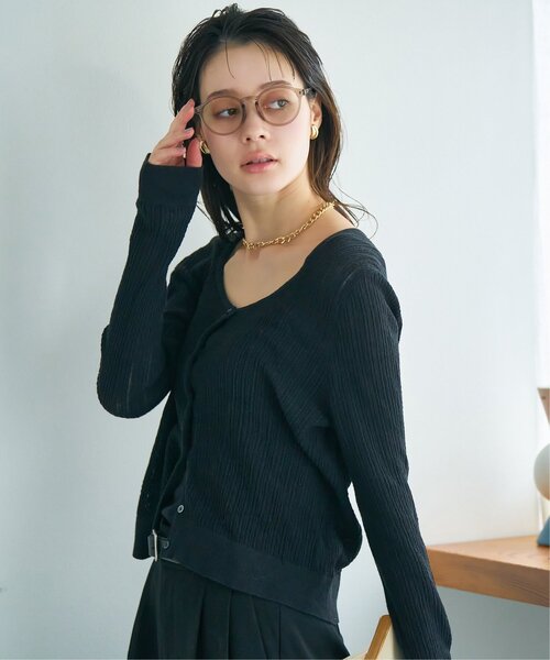 Zoff（ゾフ）の「【WEB限定】ボストン 型調光サングラス｜カラーレンズ｜トレンド｜紫外線対策｜UVカット｜レンズの色が変わるサングラス｜Zoff｜COLOR SUNGLASSES（サングラス・レディース・ブラック/ブラウン系その他5/ライトグレー系・FREE）」の17枚目の写真