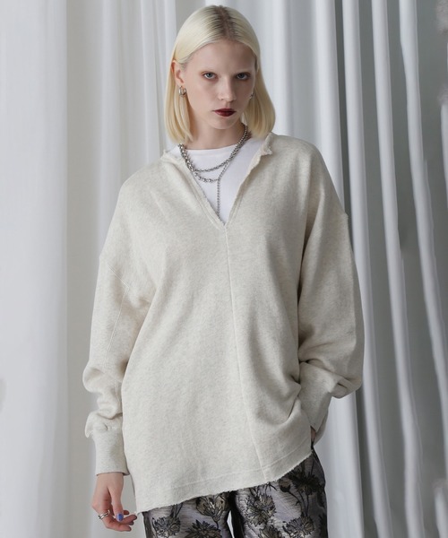 ROSE BUD(ローズバッド)の「(CREOLME)キーネックオーバースウェット(スウェット・レディース・ベージュ/ネイビー・ONE SIZE)」の6枚目の写真