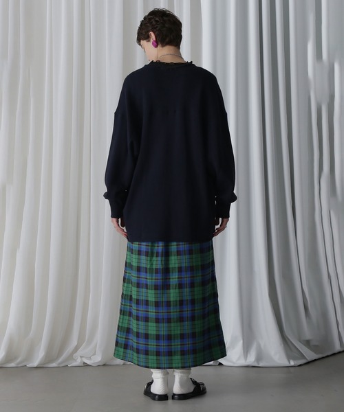 ROSE BUD(ローズバッド)の「(CREOLME)キーネックオーバースウェット(スウェット・レディース・ベージュ/ネイビー・ONE SIZE)」の18枚目の写真