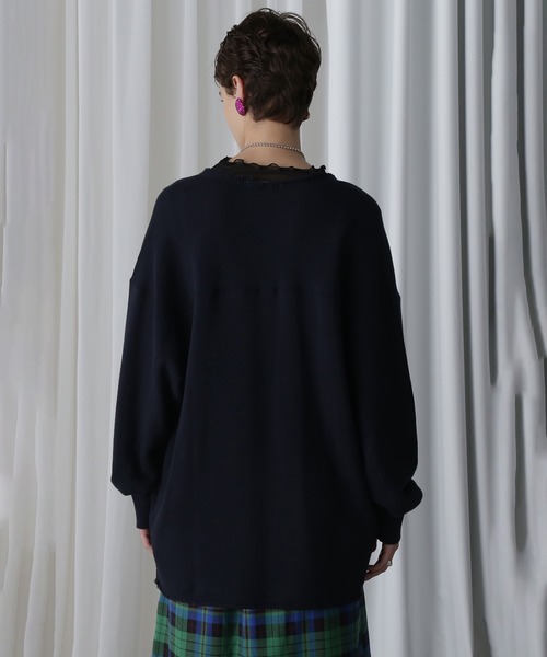 ROSE BUD(ローズバッド)の「(CREOLME)キーネックオーバースウェット(スウェット・レディース・ベージュ/ネイビー・ONE SIZE)」の21枚目の写真