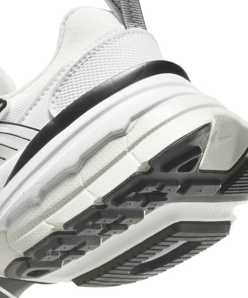 NIKE(ナイキ)の「NIKE WMNS V2K RUN HF5342-100(スニーカー・レディース・ホワイト・24cm/24.5cm/25cm/23.5cm/23cm)」の8枚目の写真