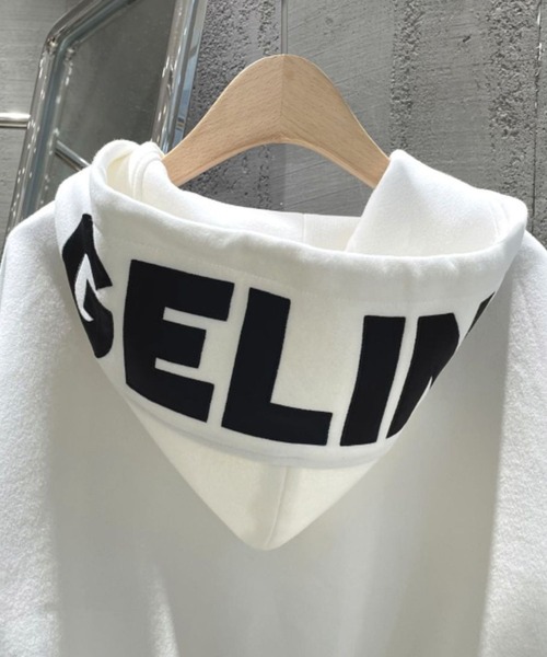 SPIGA(スピーガ)の「前ジップフードバックプリントクロップド丈スウェット(パーカー・レディース・ホワイト/グレー・FREE)」の4枚目の写真