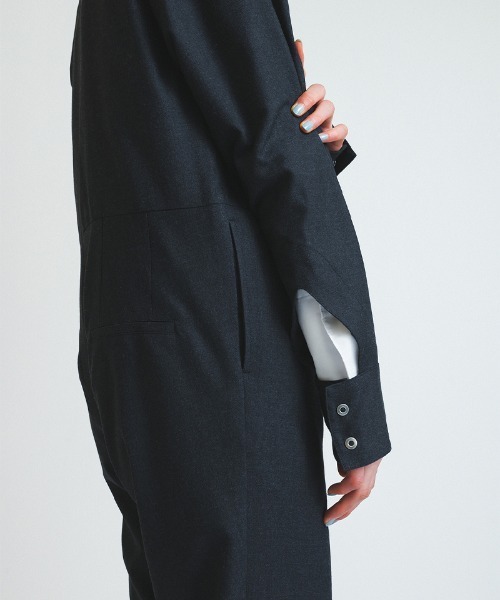 soduk(スドーク)の「curve pockets jumpsuit(つなぎ/オールインワン・レディース・ネイビー/グレー・SMALL/MEDIUM)」の16枚目の写真