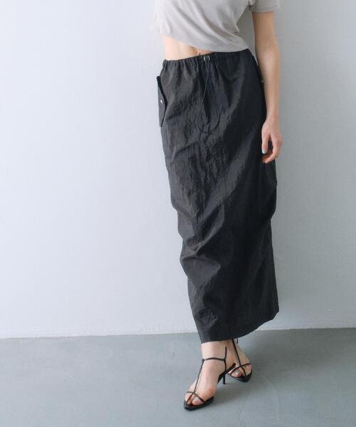 CODE A（コードエー）の「nylon utility skirt（スカート・レディース・グレー/ブラック・36/38）」の4枚目の写真