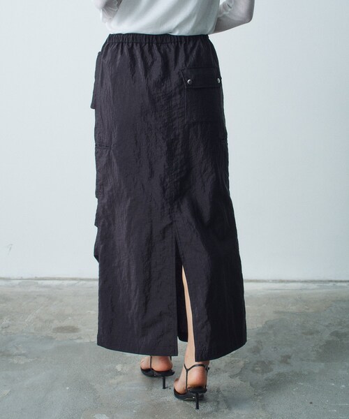 CODE A（コードエー）の「nylon utility skirt（スカート・レディース・グレー/ブラック・36/38）」の8枚目の写真