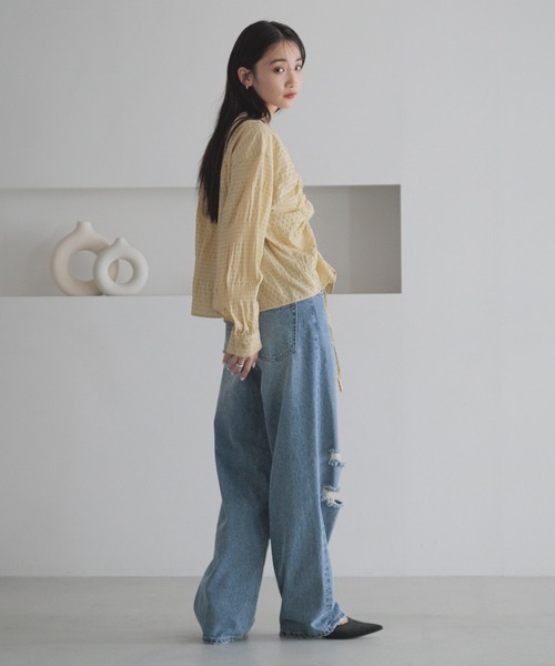 LOWRYS FARM（ローリーズファーム）の「フロントシャーリングブラウス　 289804（Tシャツ/カットソー・レディース・ホワイト/イエロー/ブラック・FREE）」の11枚目の写真