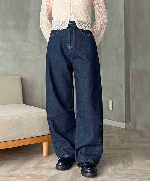 apres jour clair（アプレジュールクレア）の「【apres jour clair】カーブデニムパンツ（デニムパンツ・レディース・ブルー系その他/インディゴブルー・LARGE/MEDIUM/SMALL）」の3枚目の写真
