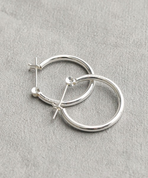 Pledge(プレッジ)の「【RS】【Pledge】 Silver 925 Hoop Earrings(ピアス(両耳用)・レディース・シルバー・FREE)」の1枚目の写真