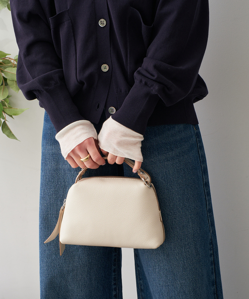 Spick & Span（スピックアンドスパン）の「GIANNI CHIARINI / ジャン二キャリー二 ALIFA S BS8148 COMM GRN242（ショルダーバッグ・レディース・ブラック/アイボリー/ブルー・FREE）」の6枚目の写真