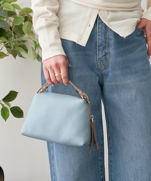 Spick & Span（スピックアンドスパン）の「GIANNI CHIARINI / ジャン二キャリー二 ALIFA S BS8148 COMM GRN242（ショルダーバッグ・レディース・ブラック/アイボリー/ブルー・FREE）」の8枚目の写真