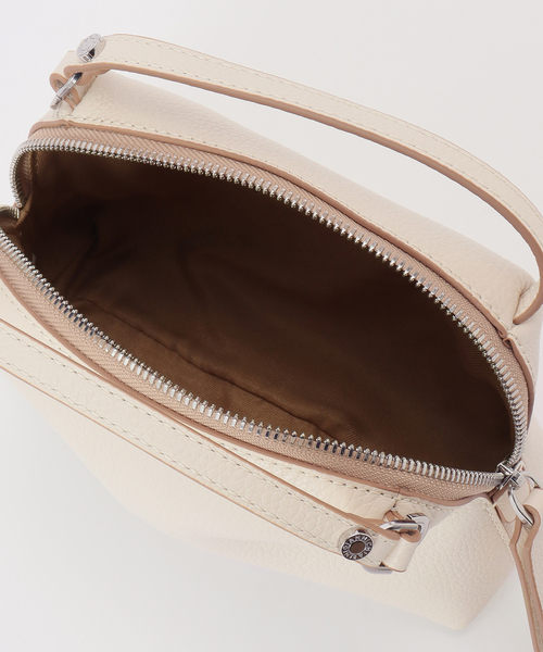 Spick & Span（スピックアンドスパン）の「GIANNI CHIARINI / ジャン二キャリー二 ALIFA S BS8148 COMM GRN242（ショルダーバッグ・レディース・ブラック/アイボリー/ブルー・FREE）」の16枚目の写真