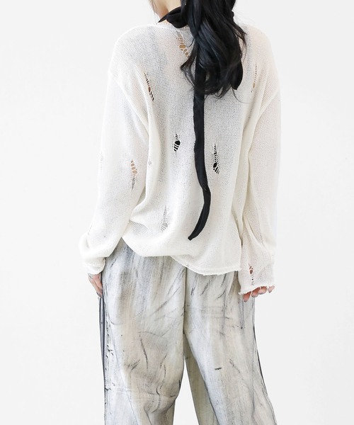 minsobi（ミンソビ）の「ダメージ加工ロングスリーブニット（ニット/セーター・メンズ・ブラック/ホワイト/ダークグレー/ベージュ・FREE）」の21枚目の写真