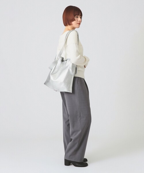 Ray BEAMS(レイビームス)の「1タック ストレート パンツ(スラックス・レディース・シルバー/ブラック・0/1)」の8枚目の写真