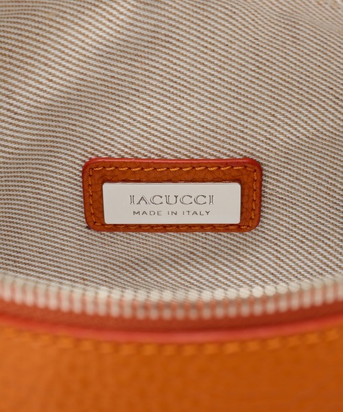 IACUCCI（イアクッチ）の「ジェンツィアーナ CERVO（ショルダーバッグ