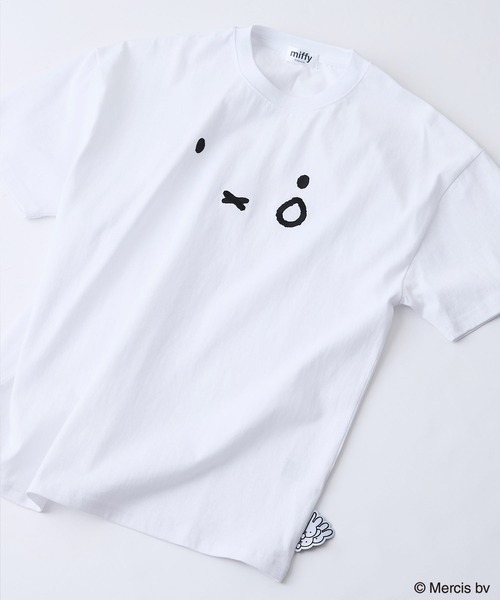 Miffy( ミッフィー)の「【miffy/ミッフィー】Dick Bruna ディック・ブルーナ オリジナルデザイン Tシャツ ドロップショルダー ユニセックス(Tシャツ/カットソー・メンズ・ホワイト系その他2/ベージュ系その他/ホワイト系その他/ピンク系その他2・SMALL/MEDIUM/LARGE)」の2枚目の写真