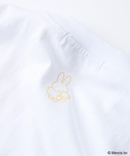 Miffy( ミッフィー)の「【miffy/ミッフィー】Dick Bruna ディック・ブルーナ オリジナルデザイン Tシャツ ドロップショルダー ユニセックス(Tシャツ/カットソー・メンズ・ホワイト系その他2/ベージュ系その他/ホワイト系その他/ピンク系その他2・SMALL/MEDIUM/LARGE)」の13枚目の写真