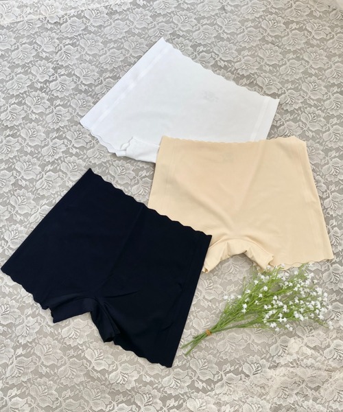 CLEA（クレア）の「シームレスペチコート（インナーウェア/肌着・レディース・ブラック/ホワイト/ベージュ/グレー・FREE）」の2枚目の写真