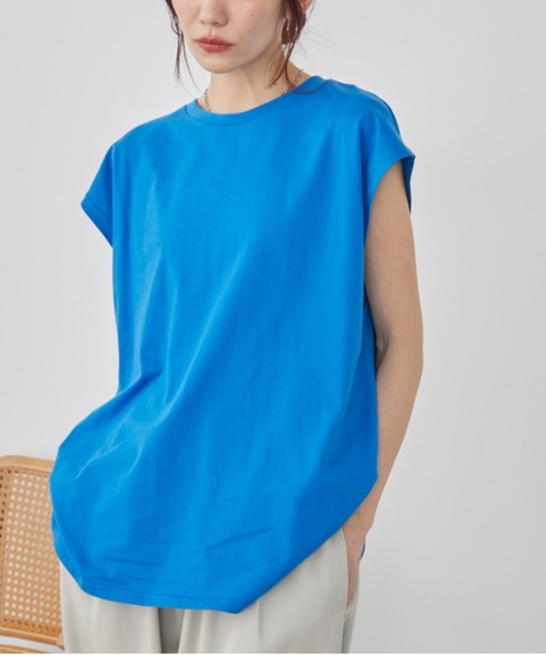 Auntie Rosa Holiday（アンティローザホリデー）の「オーバーサイズノースリ（Tシャツ/カットソー・レディース・ブラック/ピンク/ブルー/ナチュラル/オフホワイト・FREE）」の4枚目の写真