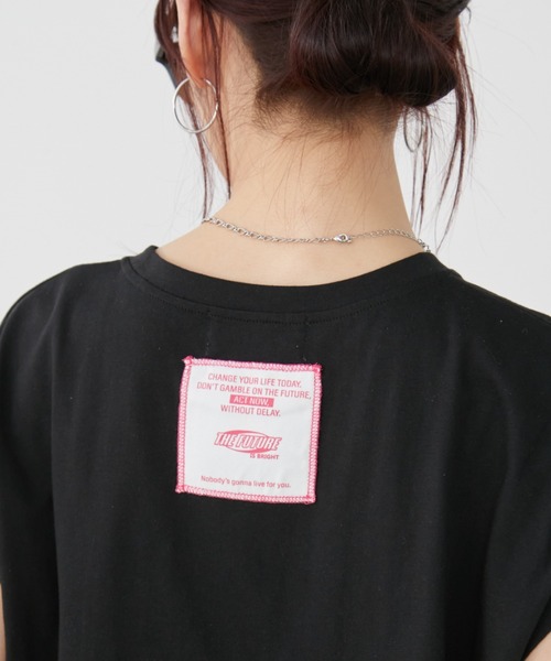 Auntie Rosa Holiday（アンティローザホリデー）の「オーバーサイズノースリ（Tシャツ/カットソー・レディース・ブラック/ピンク/ブルー/ナチュラル/オフホワイト・FREE）」の3枚目の写真