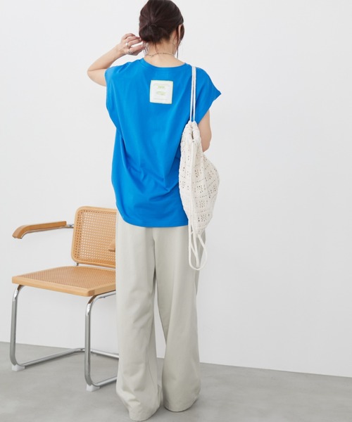 Auntie Rosa Holiday（アンティローザホリデー）の「オーバーサイズノースリ（Tシャツ/カットソー・レディース・ブラック/ピンク/ブルー/ナチュラル/オフホワイト・FREE）」の9枚目の写真