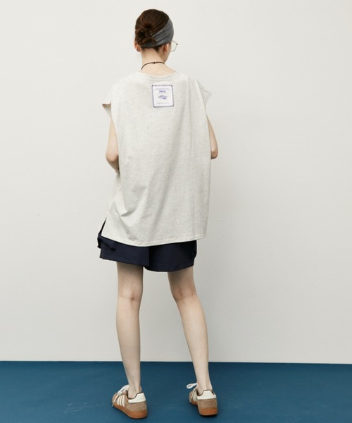 Auntie Rosa Holiday（アンティローザホリデー）の「オーバーサイズノースリ（Tシャツ/カットソー・レディース・ブラック/ピンク/ブルー/ナチュラル/オフホワイト・FREE）」の22枚目の写真