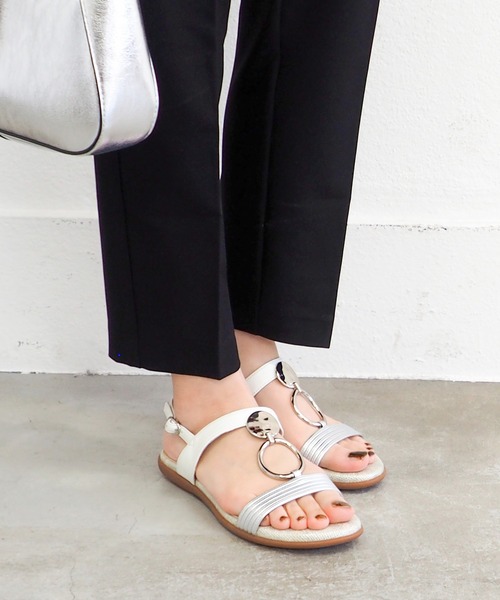 cava cava（サヴァサヴァ）の「メタルリングサンダル　7420197（サンダル・レディース・オフホワイト/ブラック/オレンジ/ライトグリーン・S/M/L/LL）」の13枚目の写真